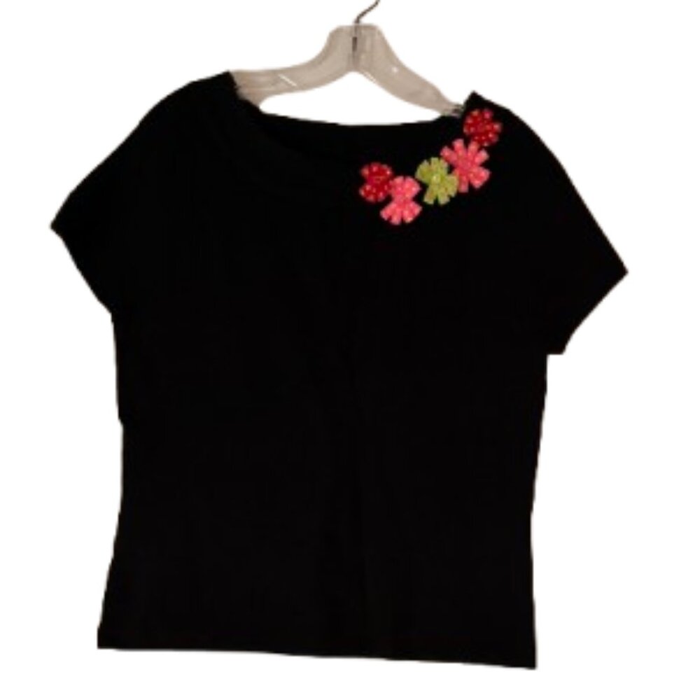 Knit Chic Black Short Sleeve Sweater w/Flower Embellishments - Medium